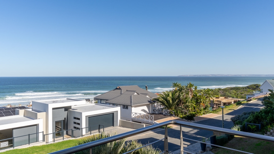 3 Bedroom Property for Sale in Pienaarstrand Western Cape